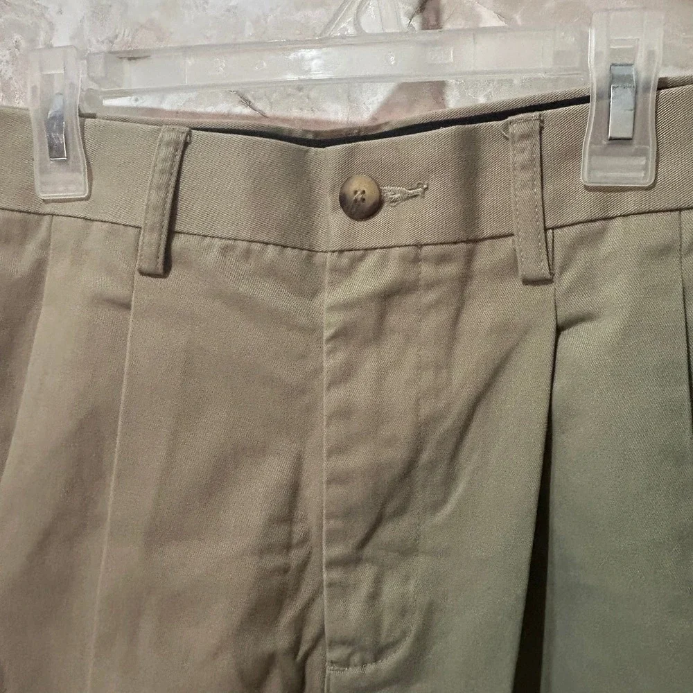 Croft & Barrow Mens Pleated Chino Pants Khaki Tan 32x32 (Measures‎ 32x30)